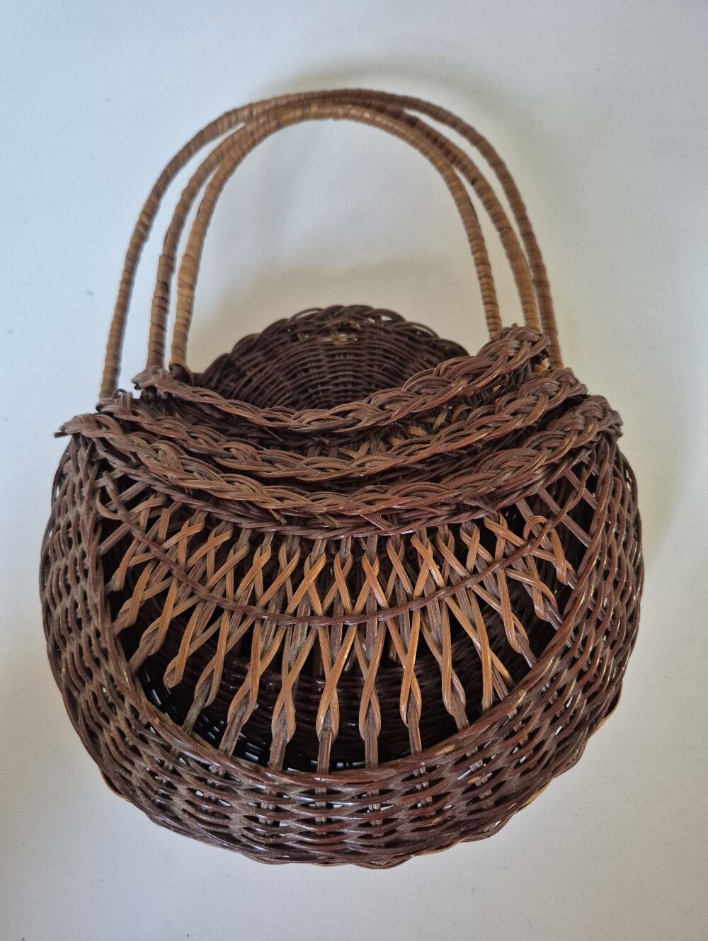 Set of 3 stacking rattan wall baskets